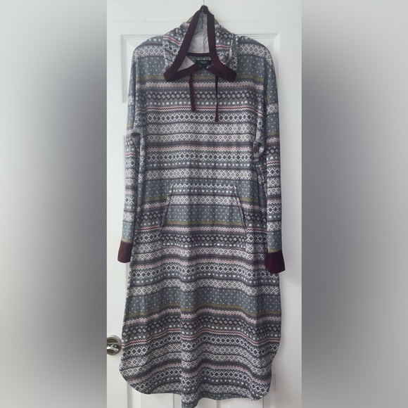 Simply Vera Wang Nightgown - Picture 2 of 5